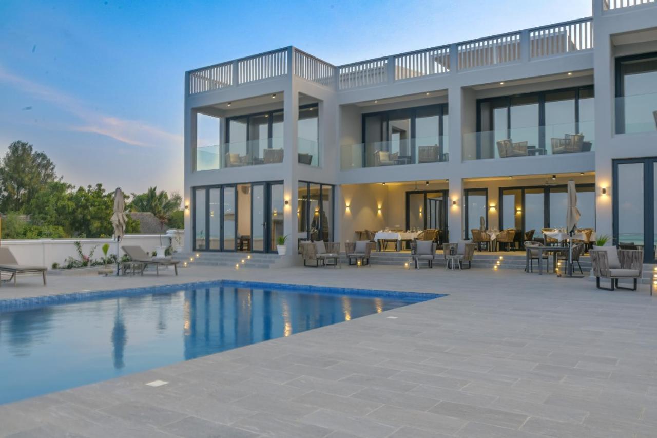 Villa Bluu จัมเบียนี ภายนอก รูปภาพ